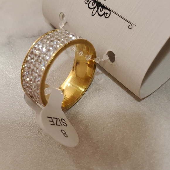 NEW Gold Blinged out crystal band ring - Picture 3 of 3